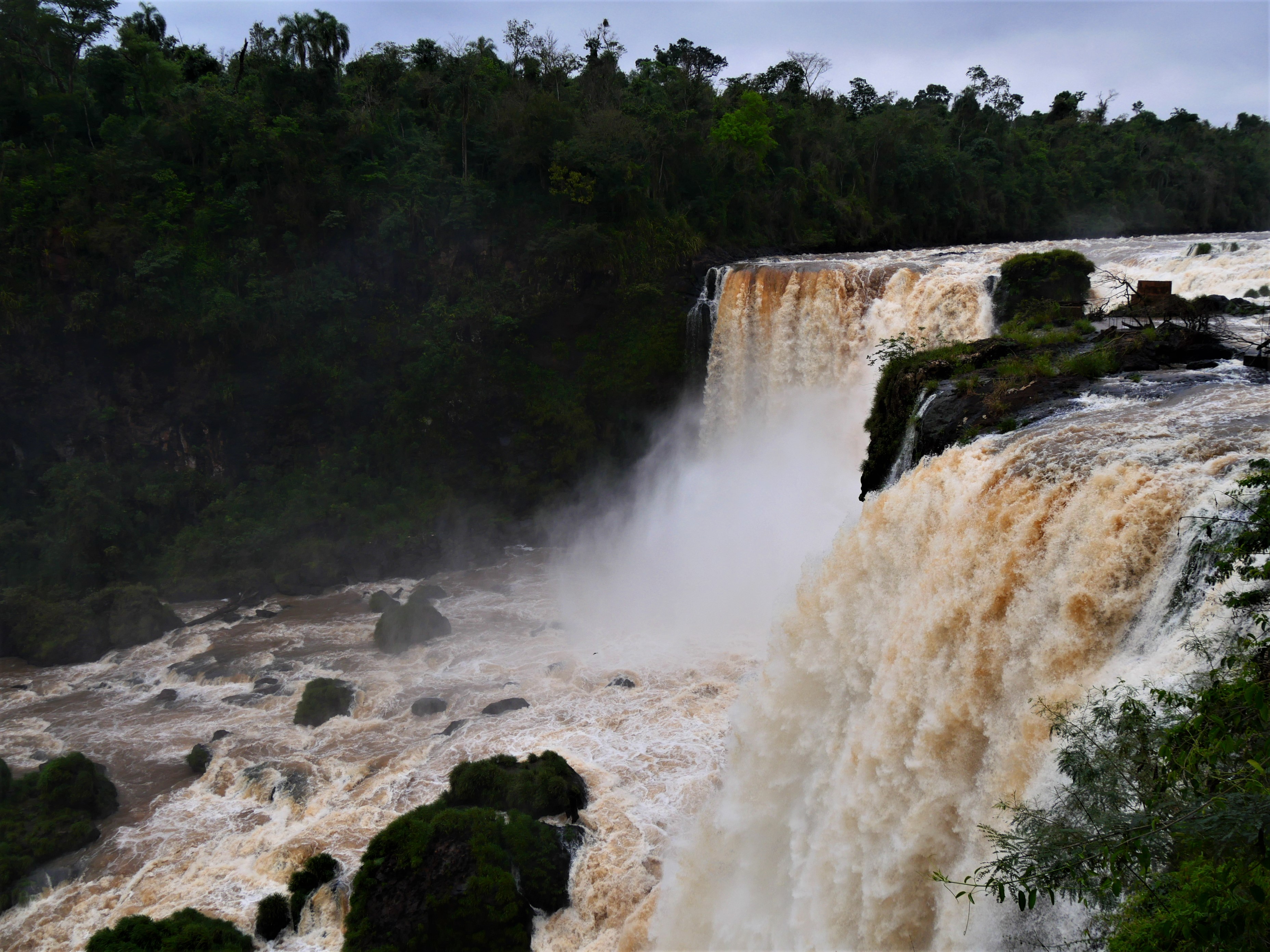 Saltos del Monday