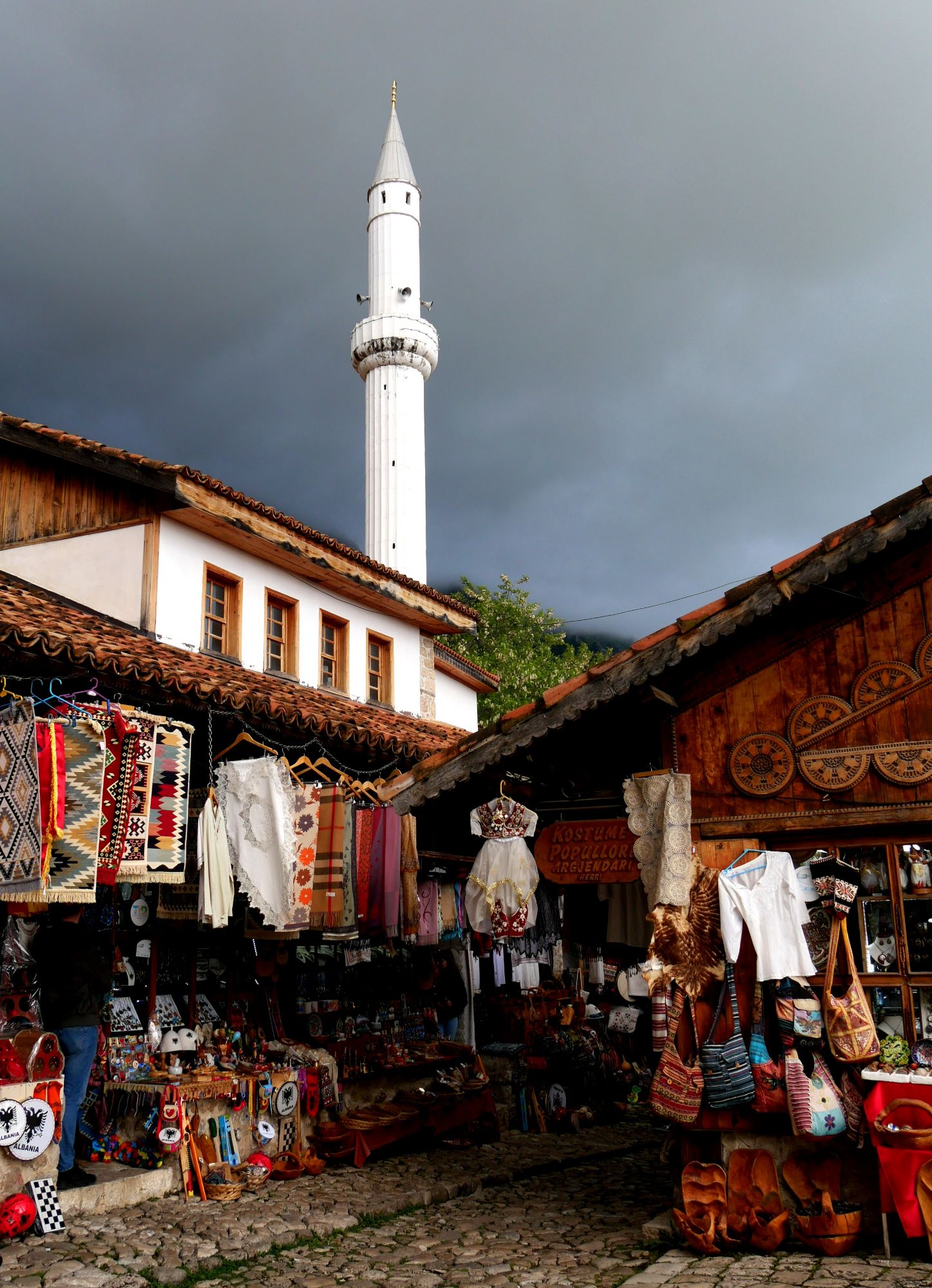 Krujë et son vieux bazar