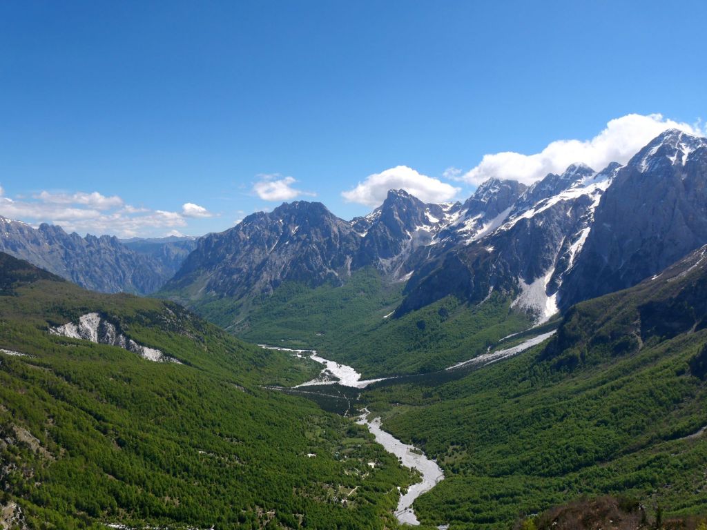 Trek Theth – Valbonë (Peaks of the&nbsp;Balkans)